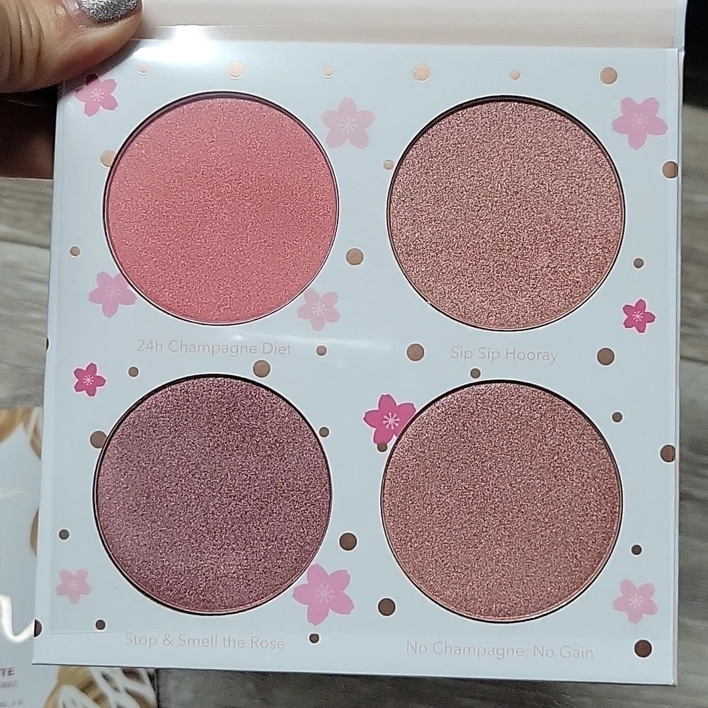 Beauty Bakerie The Chosen Bun Eyeshadow and Cotton Candy Champagne Blush Palette